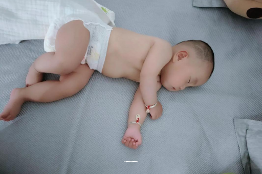 瑞安宝宝口水多怎么回事